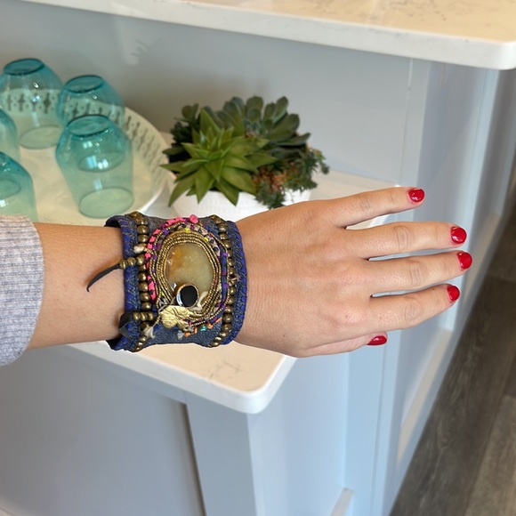 De Petra cuff bracelet - Picture 3 of 4